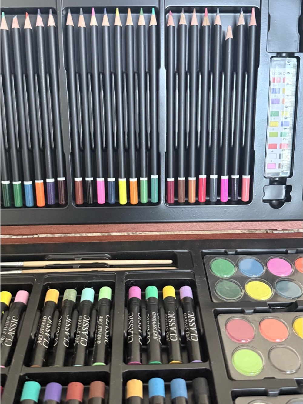 Multicolor Art Set - Colored Pencils, Pastels & Watercolors